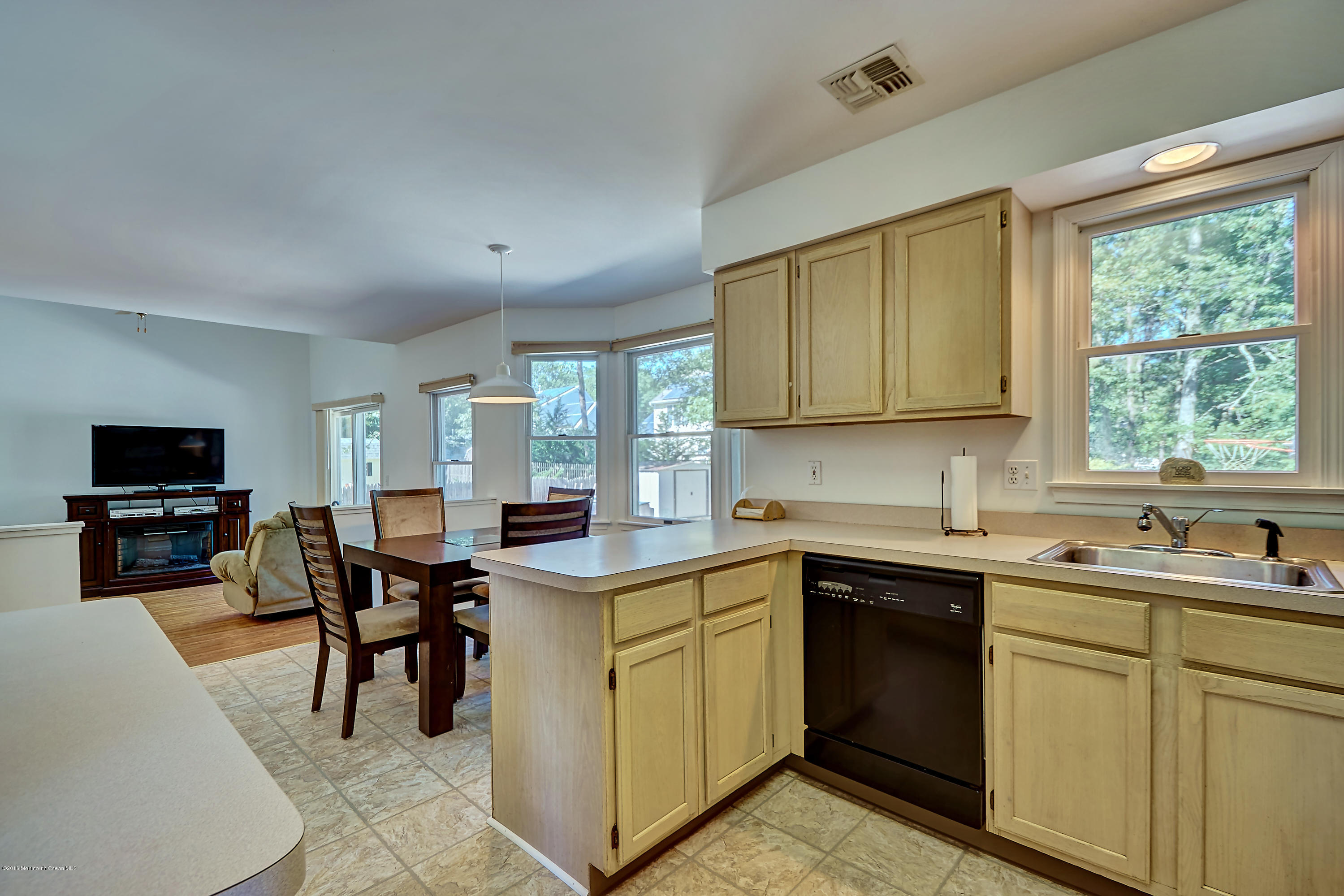 148 Gunwale Road Manahawkin, NJ 08050 - Photo 8 of 32 DSC04734_5_6_7_8Interior2