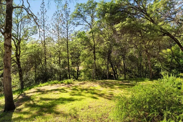 $599,999 | 18706 Shirley Lane, Grass Valley, CA 95949