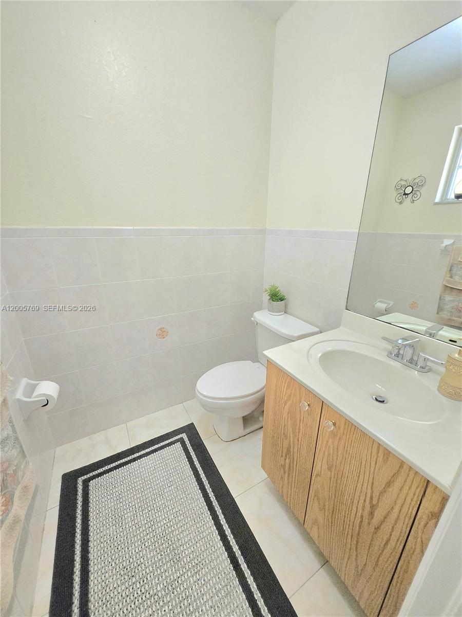 6755 Northwest 182nd Street, Unit 104 Hialeah, FL 33015 - Photo 21 of 23
