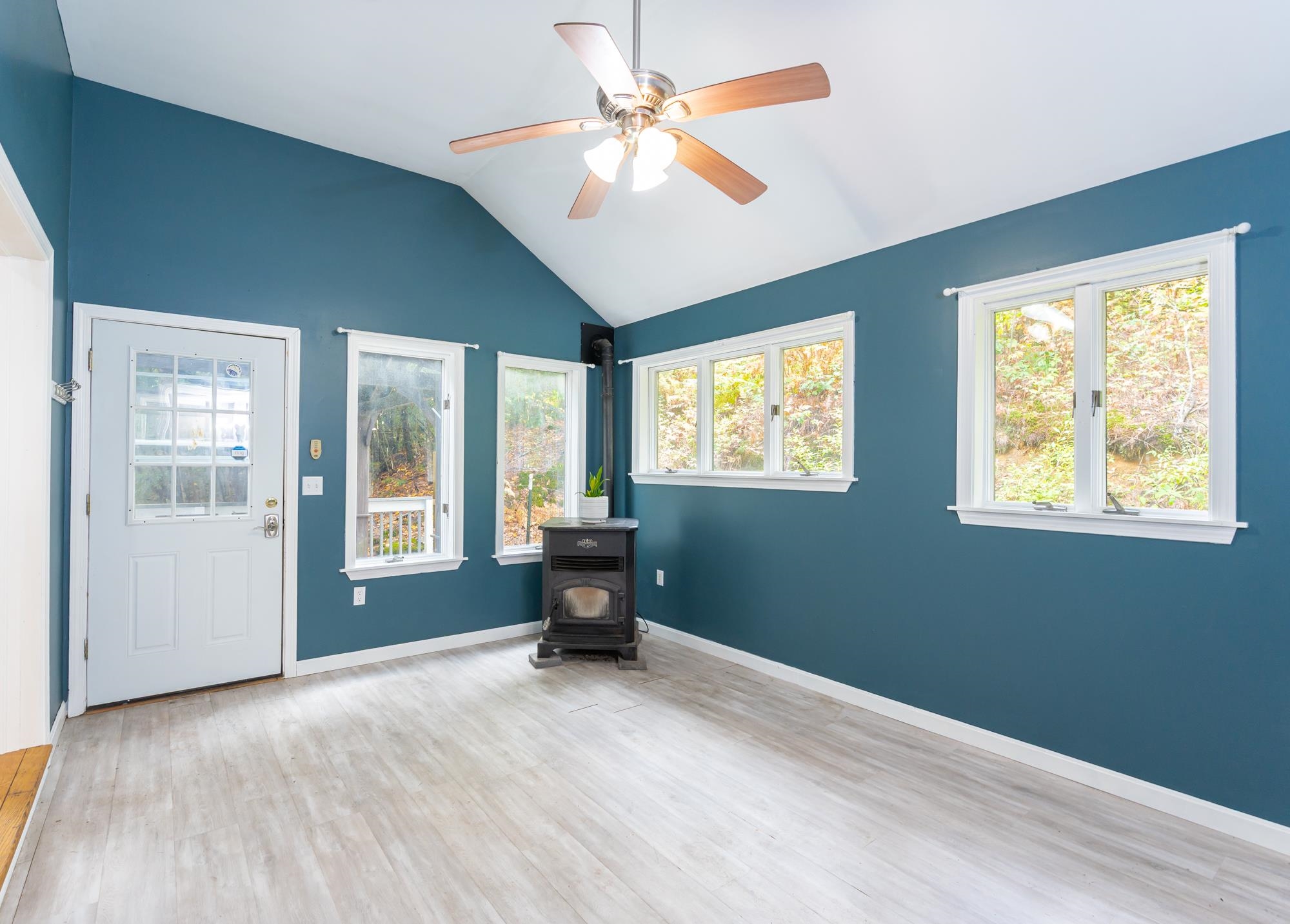 107 Branch Road Weare, NH 03281 - Photo 10 of 31