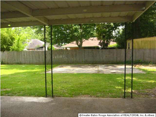 16628 Ellis Avenue Baton Rouge, LA 70816 - Photo 3 of 11 Gallery Image 3