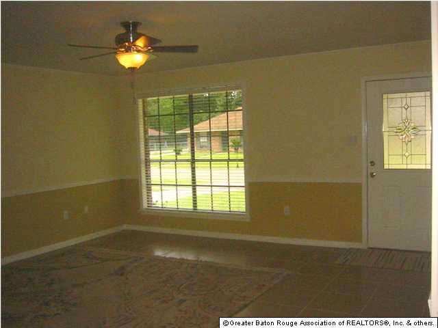 16628 Ellis Avenue Baton Rouge, LA 70816 - Photo 4 of 11 Gallery Image 4