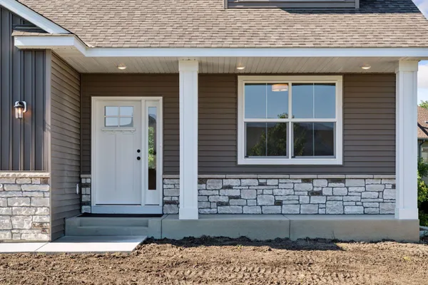 $509,900 | 832 Forest Edge Drive, Jordan, MN 55352