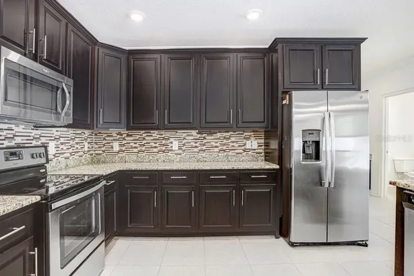 $2,950 | 6431 Bradford Hill Court, Wesley Chapel, FL 33545