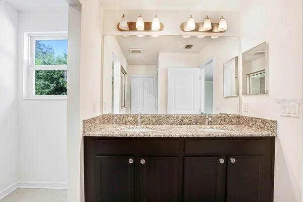 $2,950 | 6431 Bradford Hill Court, Wesley Chapel, FL 33545