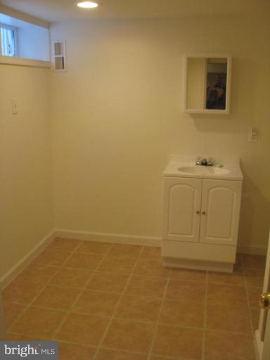 6804 Dunhill Road Dundalk, MD 21222 - Photo 20 of 30 Laundry Area 1