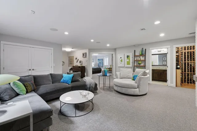 $2,295,000 | 633 Park Street East, Wayzata, MN 55391