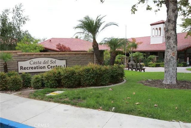 $1,100,000 | 23531 Vía Murillo, Mission Viejo, CA 92692