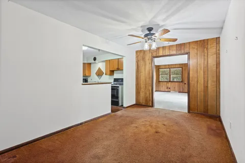 $230,000 | 626 Greenbriar Lane, Lindenhurst, IL 60046