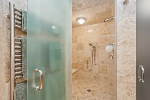 $2,250,000 | 130 North Garland Court, Unit 271112, Chicago, IL 60602