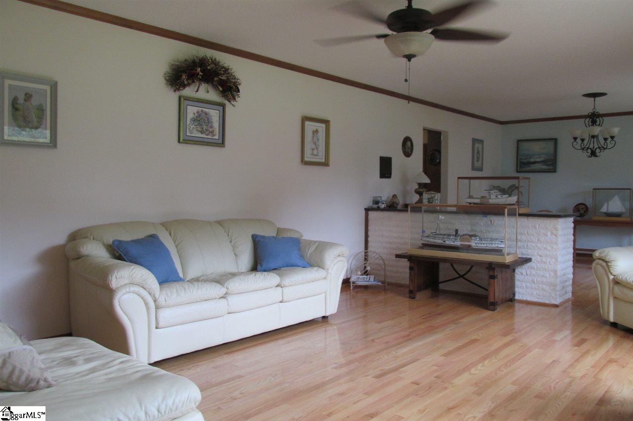 4030 Pennington Road Greer, SC 29651 - Photo 5 of 36 Gallery Image 5