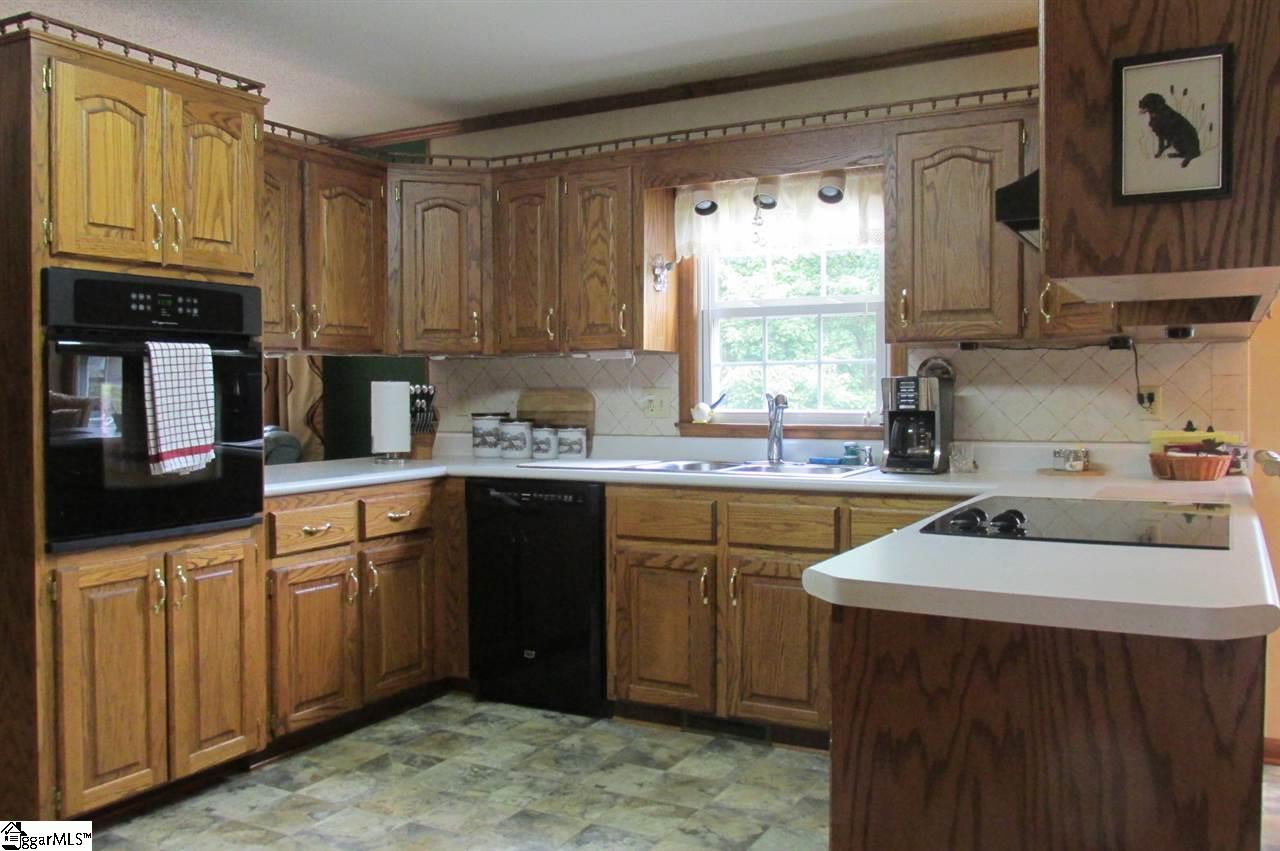 4030 Pennington Road Greer, SC 29651 - Photo 9 of 36 Gallery Image 9