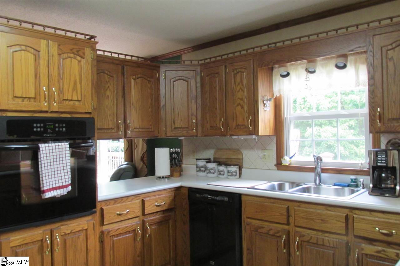 4030 Pennington Road Greer, SC 29651 - Photo 10 of 36 Gallery Image 10