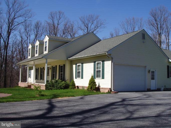 14801 Dover Road Reisterstown, MD 21136 - Photo 7 of 14 Garage 1