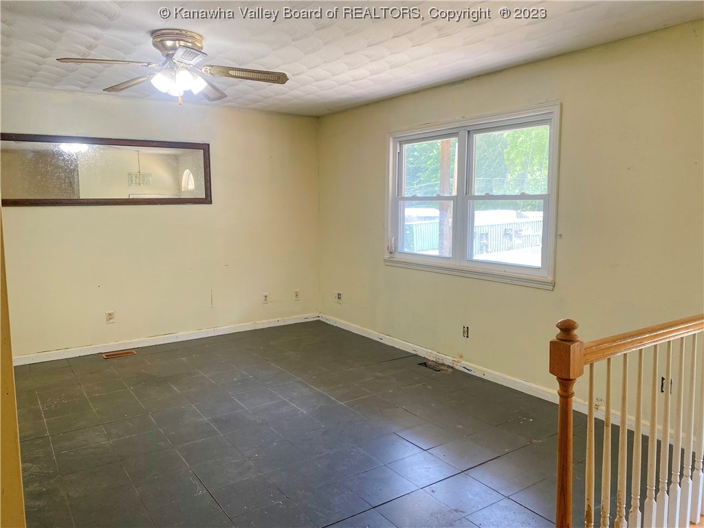 4815 Big Tyler Road Charleston, WV 25313 - Photo 11 of 26 Gallery Image 11