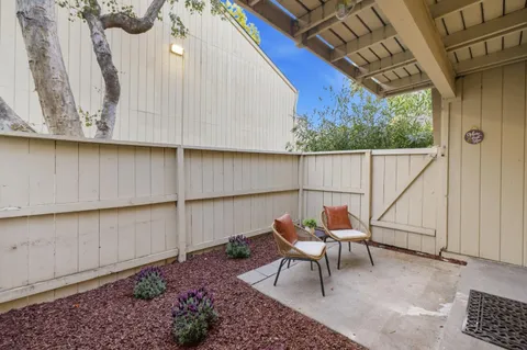 $549,800 | 938 Kiely Boulevard, Unit J, Santa Clara, CA 95051