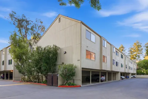 $549,800 | 938 Kiely Boulevard, Unit J, Santa Clara, CA 95051