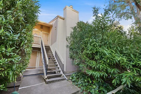 $549,800 | 938 Kiely Boulevard, Unit J, Santa Clara, CA 95051