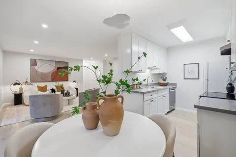 $549,800 | 938 Kiely Boulevard, Unit J, Santa Clara, CA 95051