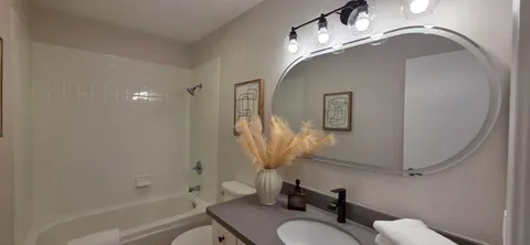 $549,800 | 938 Kiely Boulevard, Unit J, Santa Clara, CA 95051