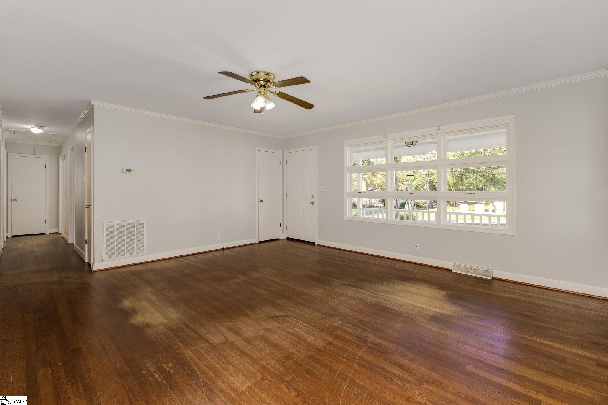 123 Taylors Road Taylors, SC 29687 - Photo 7 of 36 Gallery Image 7