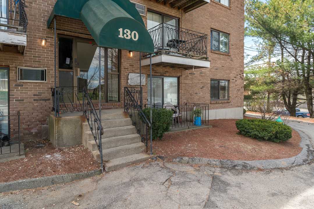 130 Mammoth Road, Unit 14 Hooksett, NH 03106 - Photo 1 of 20