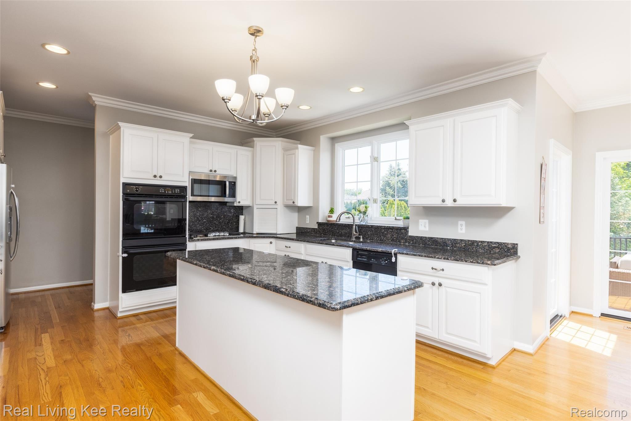 3838 Elk Drive Rochester, MI 48306 - Photo 15 of 46 3838 Elk Dr-12.jpg