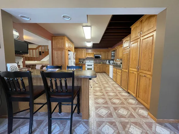 $449,000 | 15592 720th Avenue, Albert Lea, MN 56007