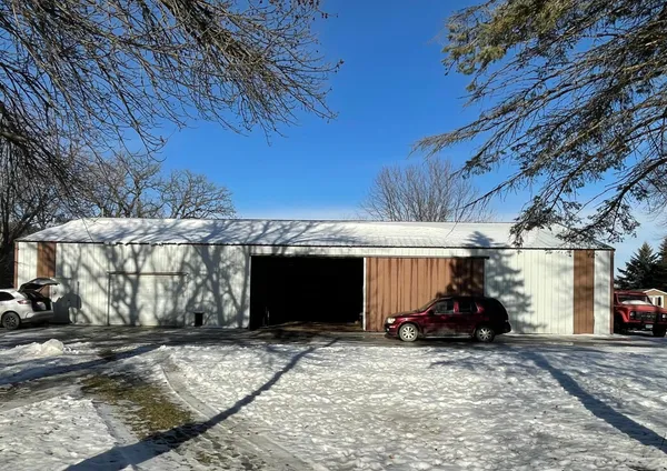 $449,000 | 15592 720th Avenue, Albert Lea, MN 56007