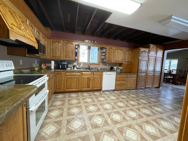 $449,000 | 15592 720th Avenue, Albert Lea, MN 56007