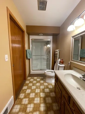 $449,000 | 15592 720th Avenue, Albert Lea, MN 56007