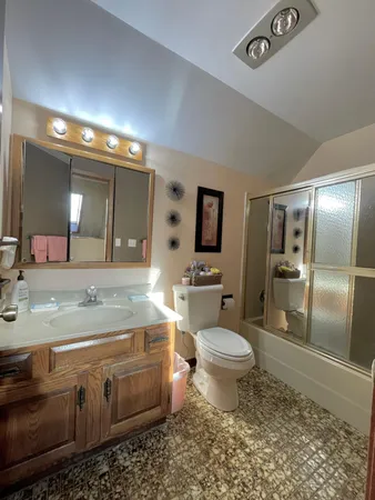 $449,000 | 15592 720th Avenue, Albert Lea, MN 56007