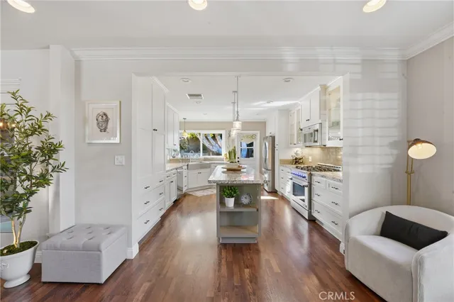 $2,198,000 | 5220 East El Roble Street, Long Beach, CA 90815