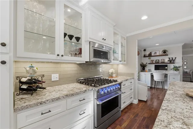 $2,198,000 | 5220 East El Roble Street, Long Beach, CA 90815