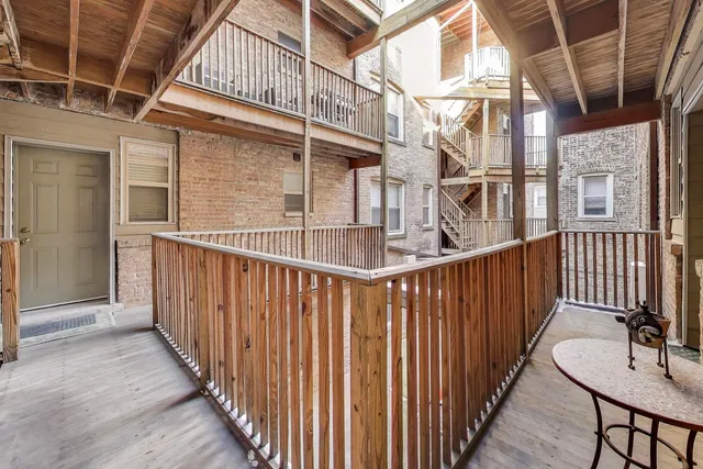 $2,500 | 1 West Oak Avenue, Unit C1, La Grange Park, IL 60526