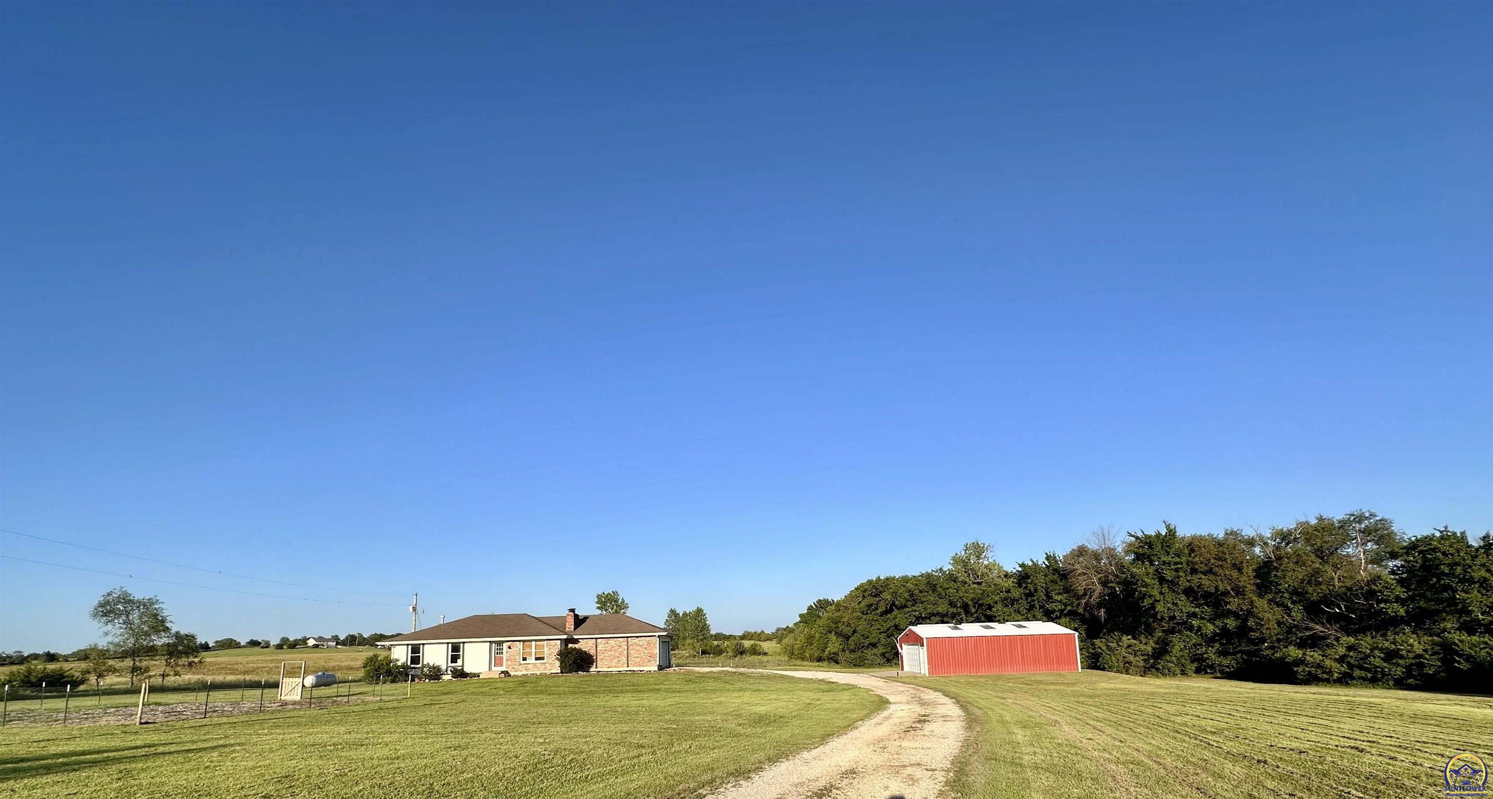 11640 P4 Road Hoyt, KS 66440 - Photo 2 of 38