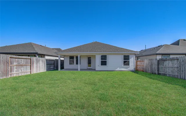 $319,000 | 4930 Natchez Trace, Fresno, TX 77545