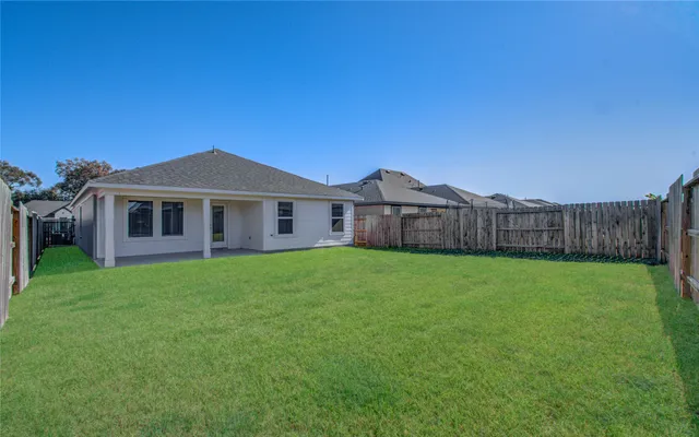 $319,000 | 4930 Natchez Trace, Fresno, TX 77545