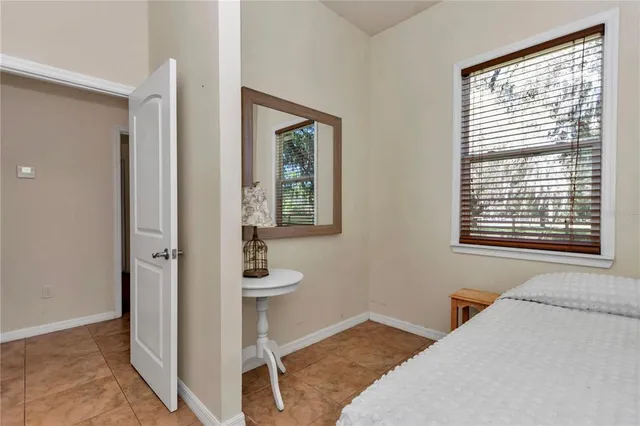 a view of a yard with a fountain