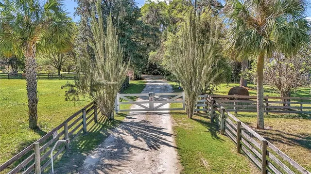 $1,999,000 | 12490 Northwest Highway 320, Micanopy, FL 32667
