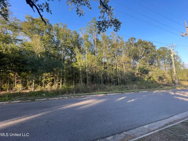 $140,000 | Lanier Avenue, Pascagoula, MS 39581