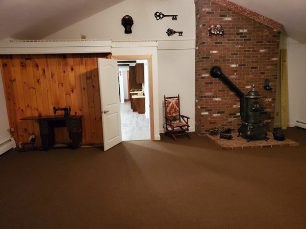 5 Kitchener Road Sterling, MA 01564 - Photo 9 of 29 an empty room with windows