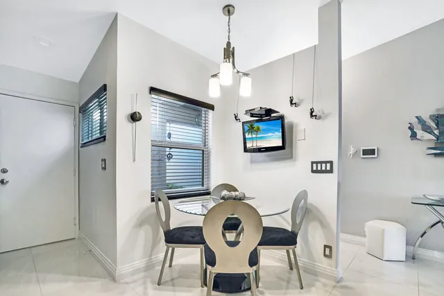 $439,000 | 6140 Kings Gate Circle, Delray Beach, FL 33484