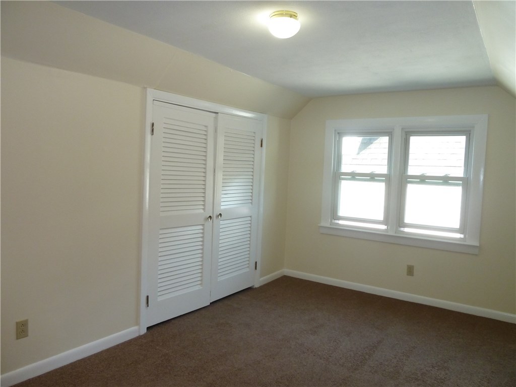 3 Cummings Road Newport, RI 02840 - Photo 7 of 14