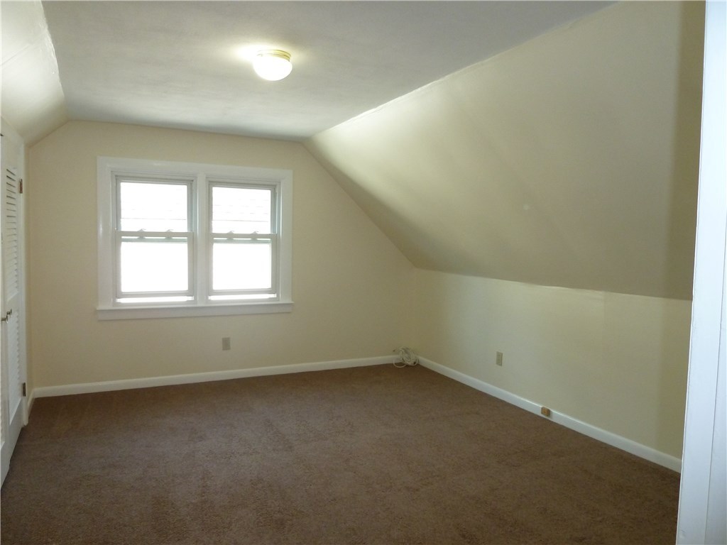 3 Cummings Road Newport, RI 02840 - Photo 8 of 14