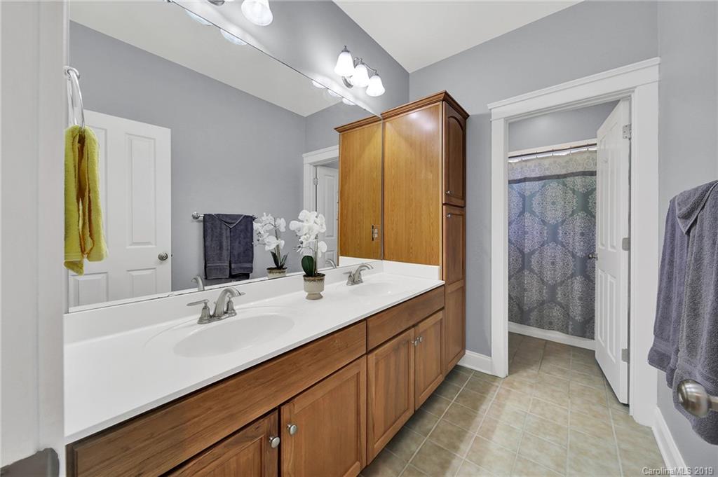 1740 Bentgrass Lane Tega Cay, SC 29708 - Photo 29 of 35 Gallery Image 29