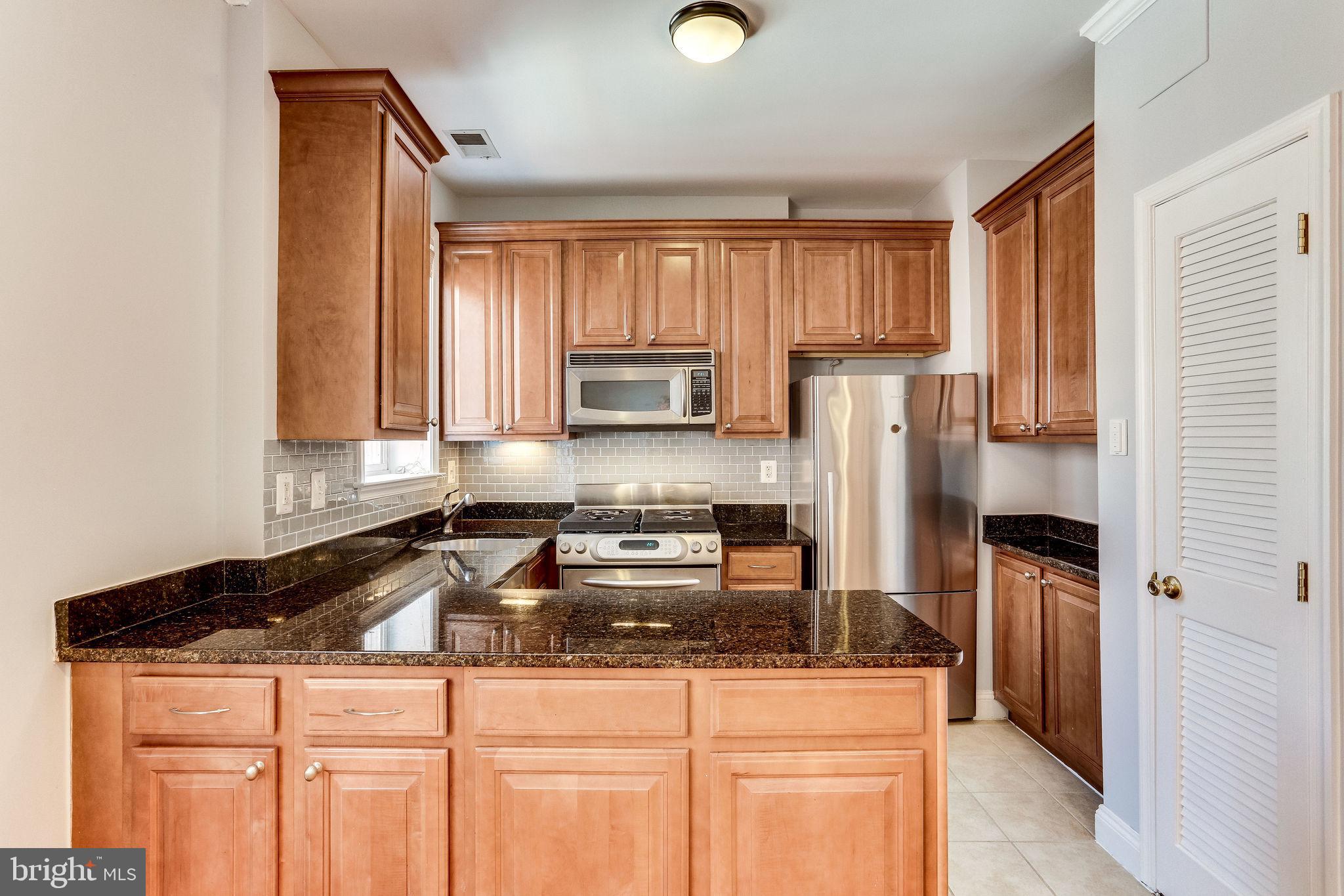 1438 Columbia Road Northwest, Unit 404 Washington, DC 20009 - Photo 7 of 19 Kitchen-Updated