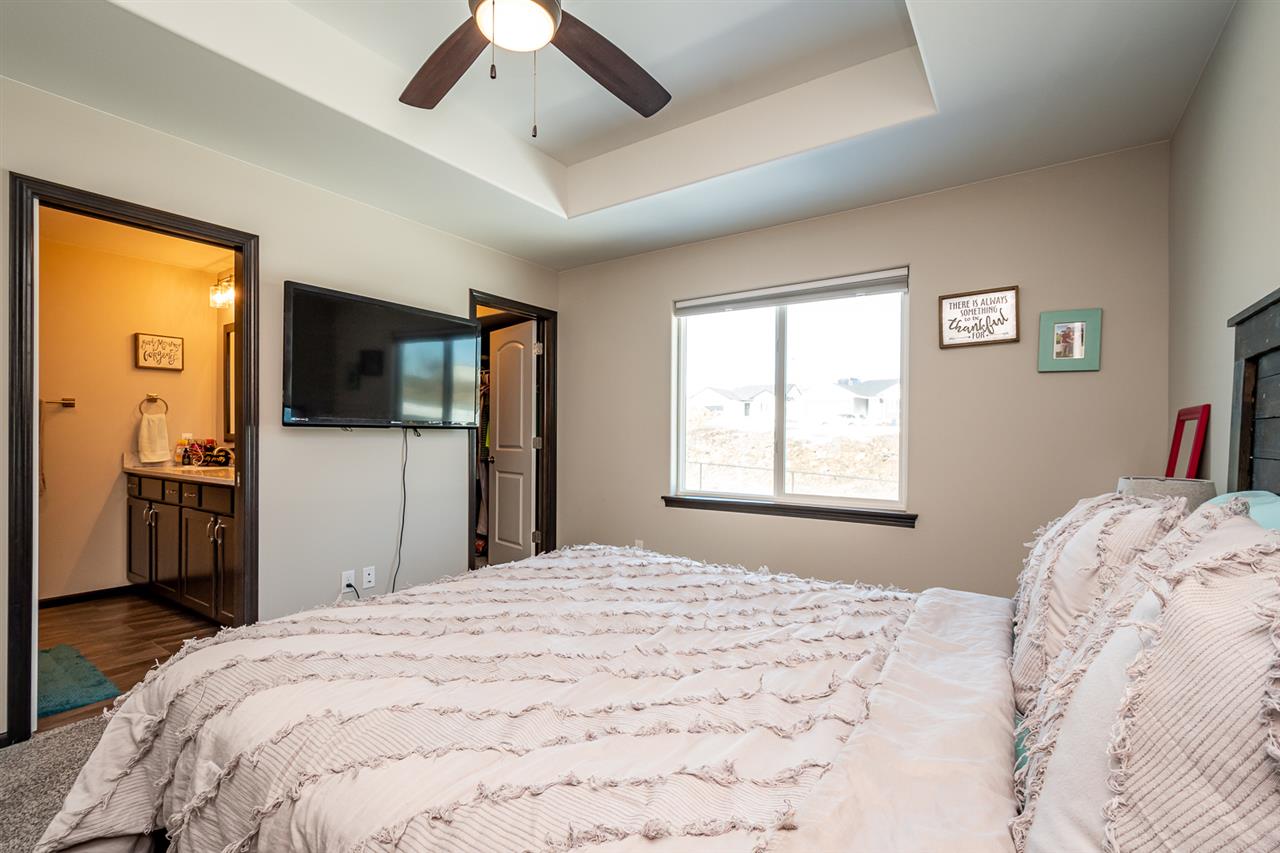 2100 Shady Grove Road Southwest Cedar Rapids, IA 52404 - Photo 12 of 23 Gallery Image 12