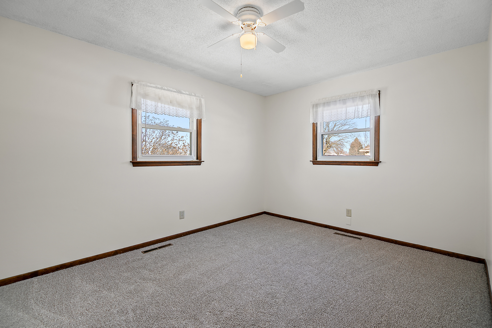 401 South Walnut Street Manteno, IL 60950 - Photo 12 of 25