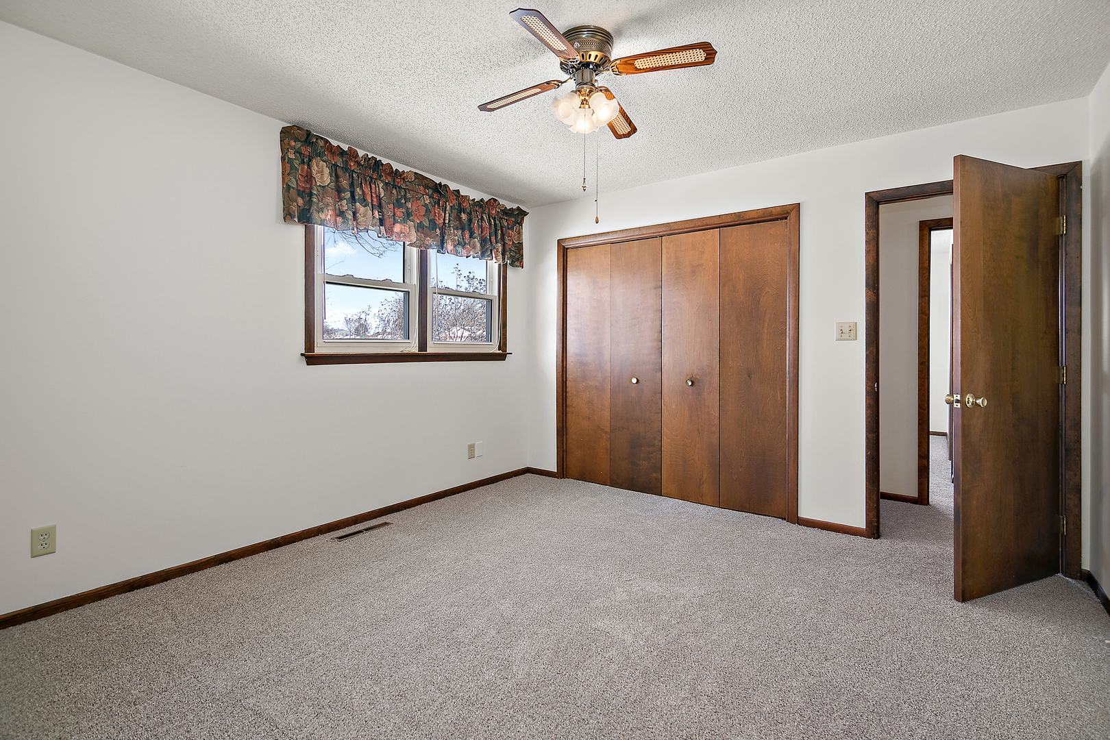 401 South Walnut Street Manteno, IL 60950 - Photo 13 of 25